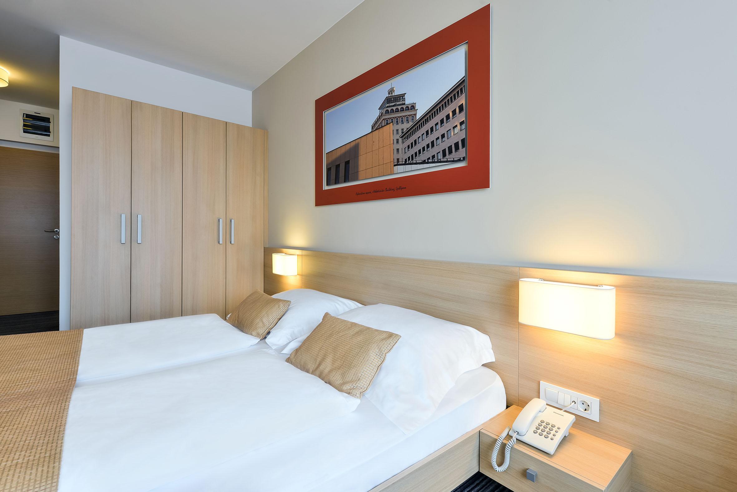 Hotel Ahotel 4*