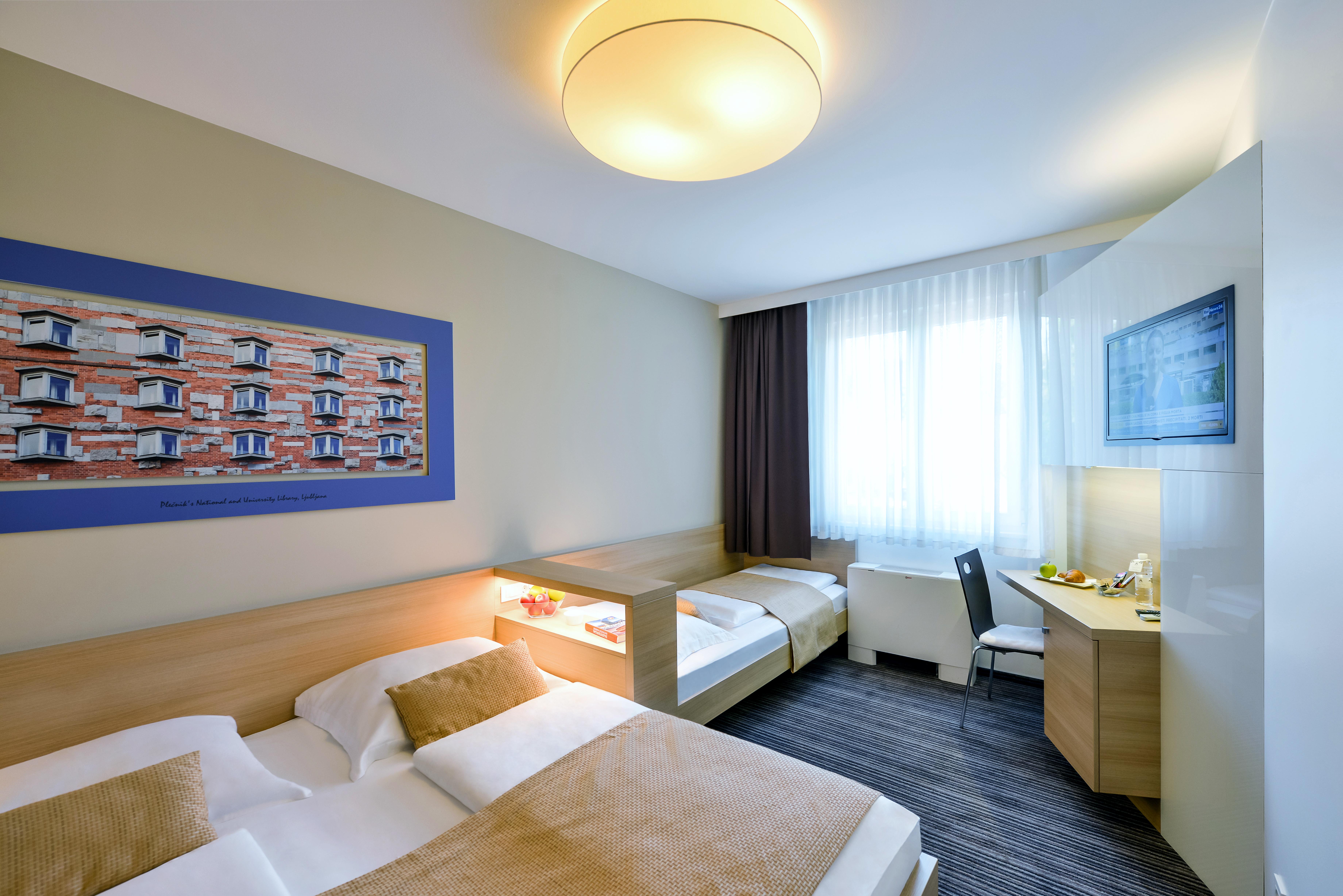 Ahotel