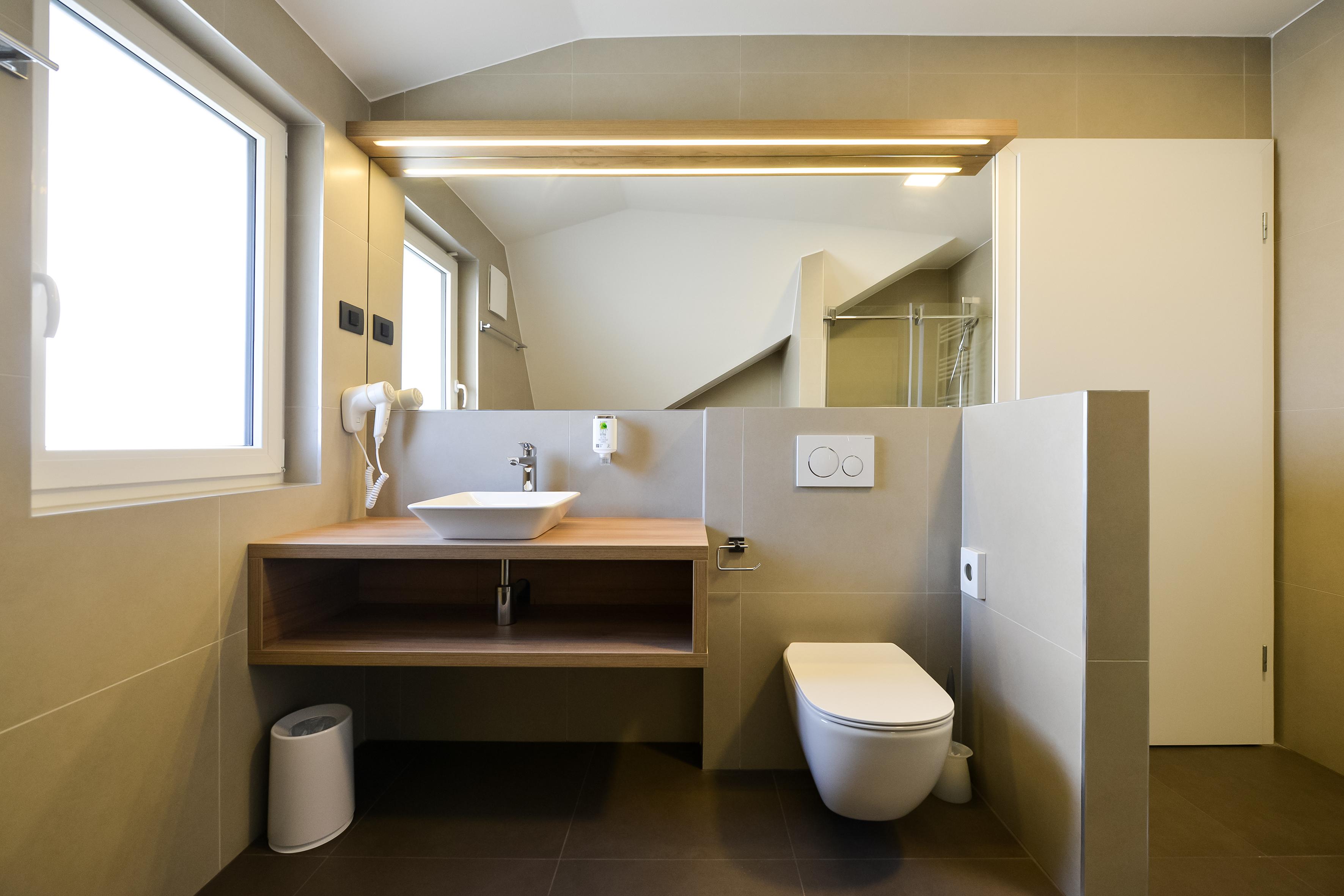 Hotel Ahotel 4*