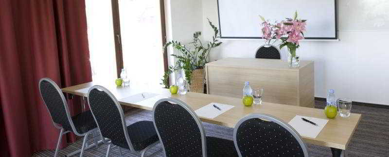 Ahotel Hotel 4*